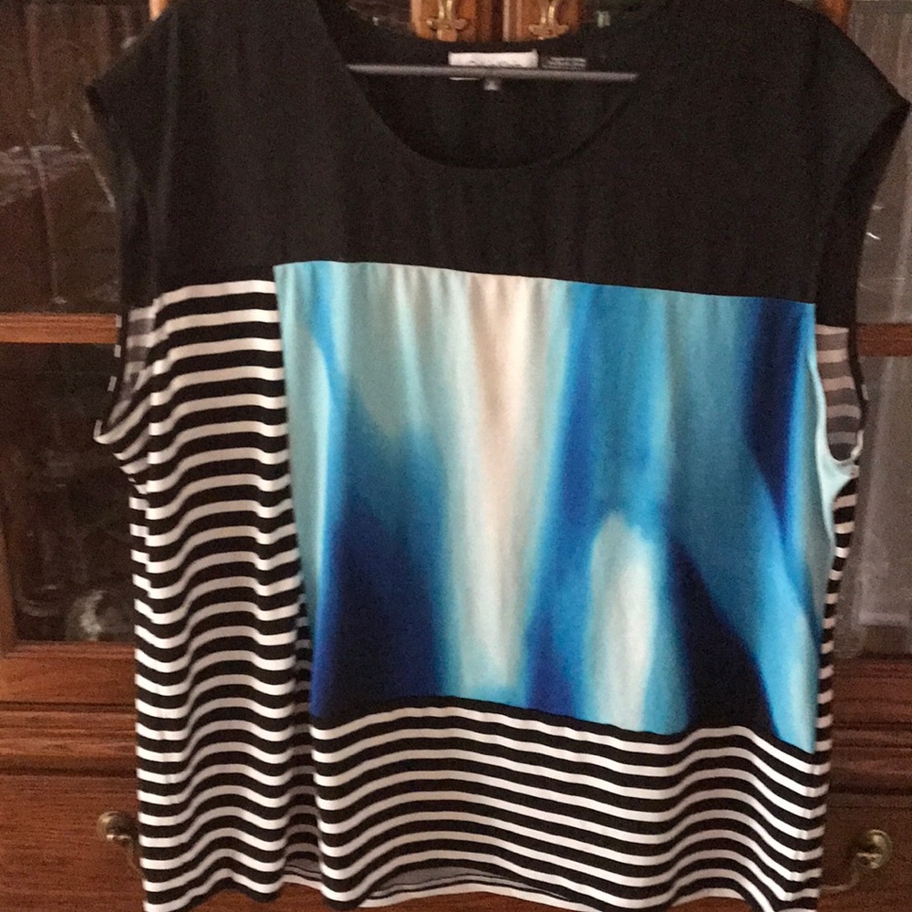 Sleeveless tank top